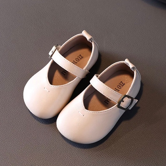 Faux leather comfy sandals 6-15 months - Picture 1 of 8